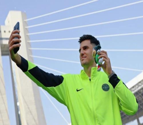 二十载坚持,寻亲,党旗下映照,NG,Sports,NG体育,NG体育入口,NG体育官网,NG体育APP下载