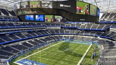 石宇奇安洗莹再获全英赛冠军，重登世界第一巅峰