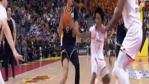 亞歷斯祖十二碼爭議引發省港盃輸球疑問，中超球隊招手承認引發關注