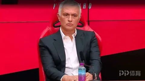 肯·马丁当选美国民主党新主席人选